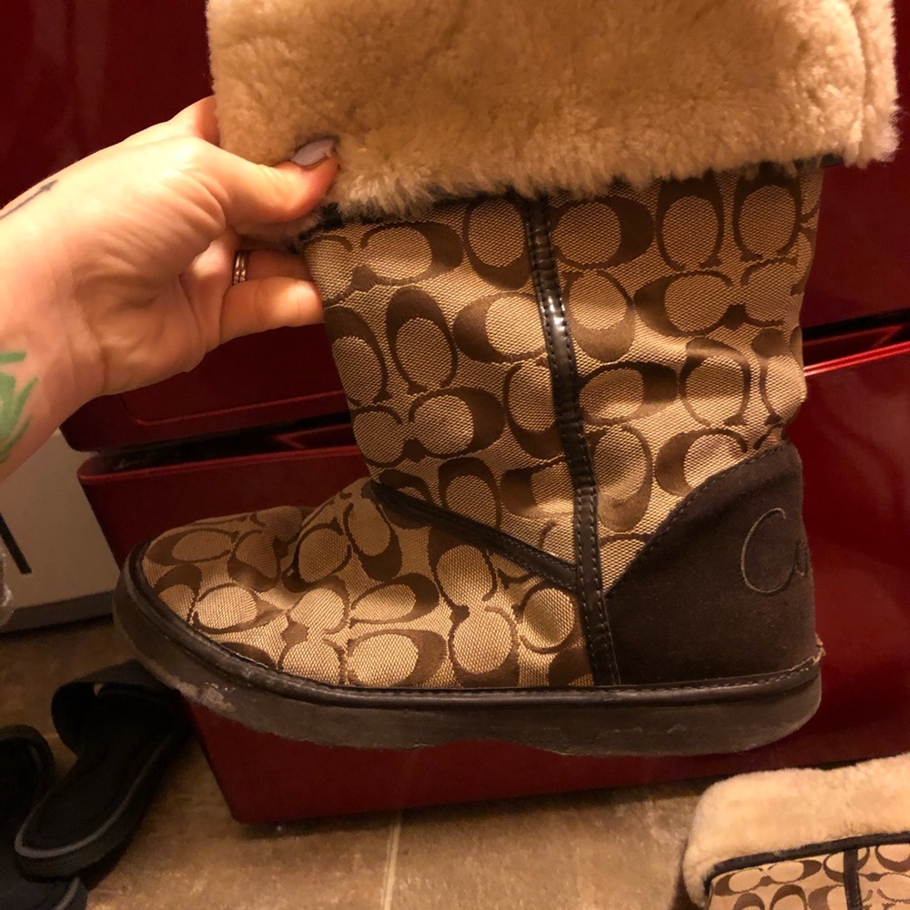 Coach fur boots - Picture 4 of 4